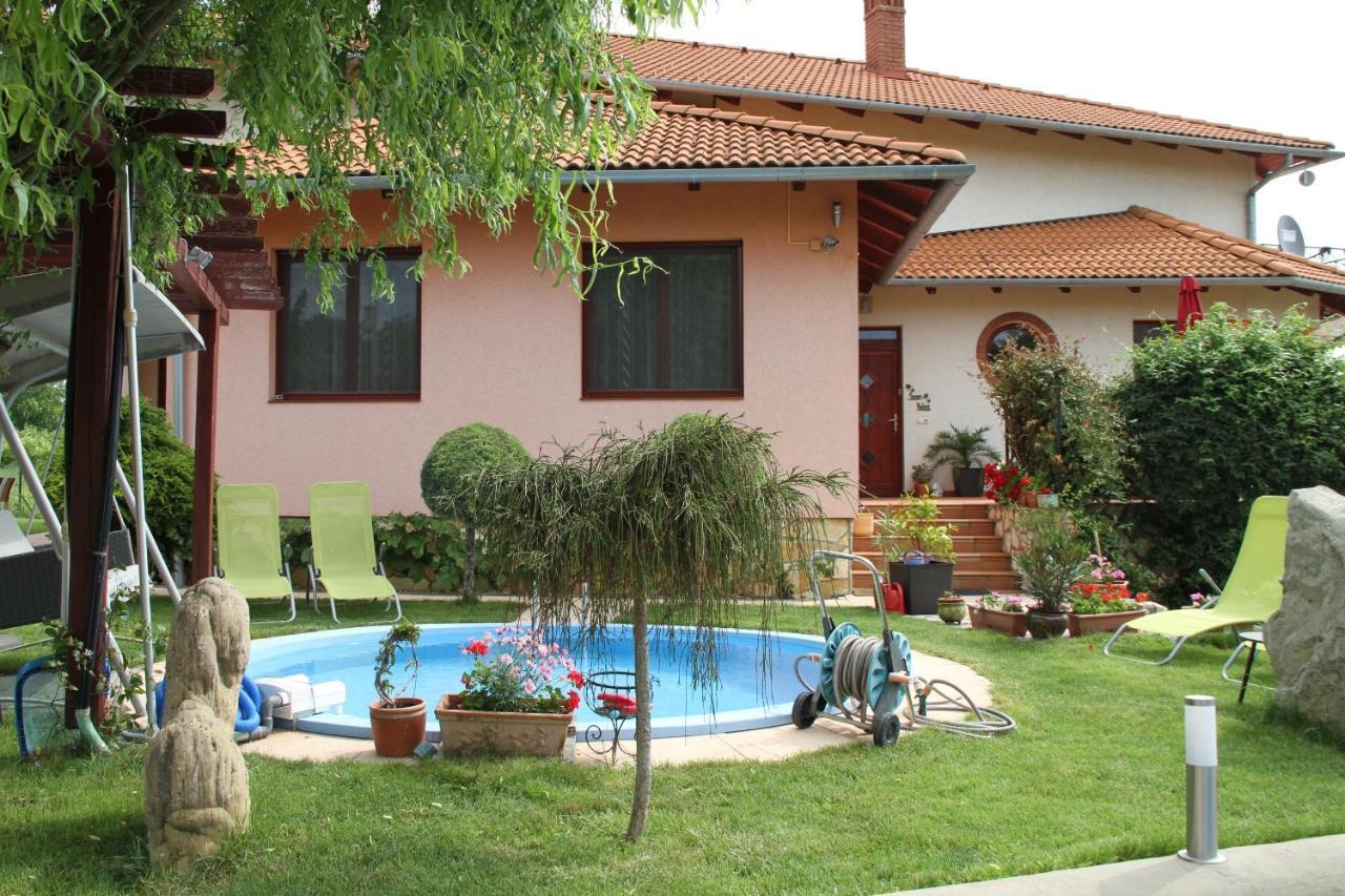 Simon Vendeghaz Balatongyoeroek Apartment Exterior photo
